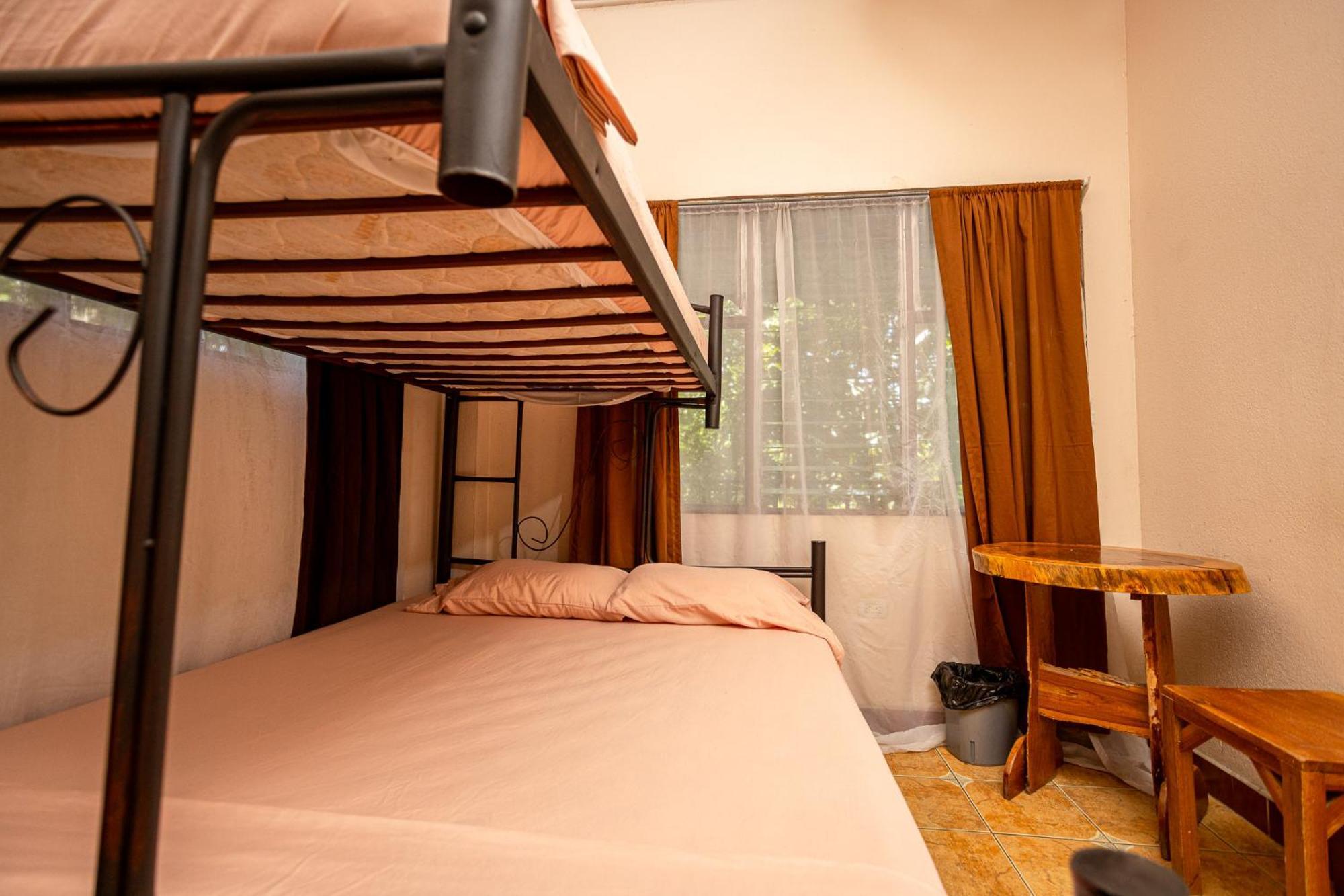 Manuel Antonio Hostel Eksteriør bilde